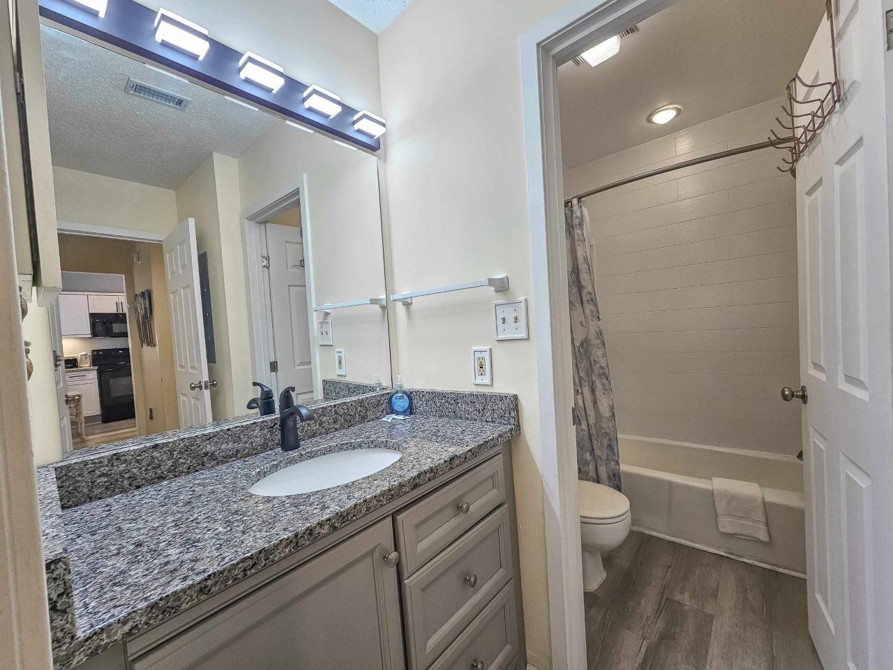 112 Westhill Circle  Photo 32