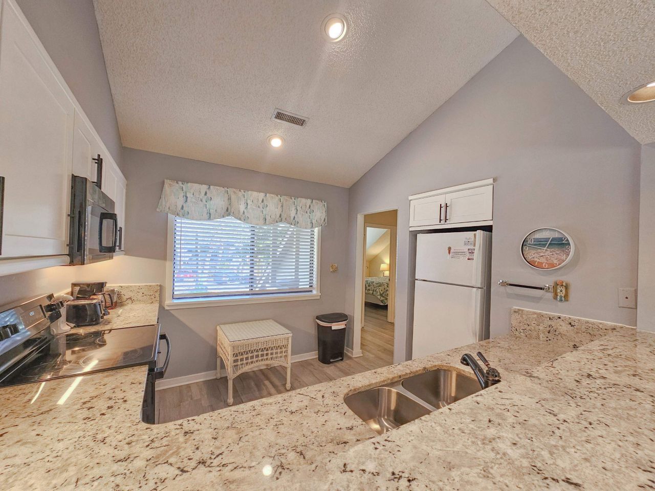 112 Westhill Circle  Photo 9