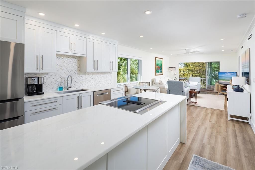 333 4th Ave S, Unit 303, Naples, FL 34102 Photo