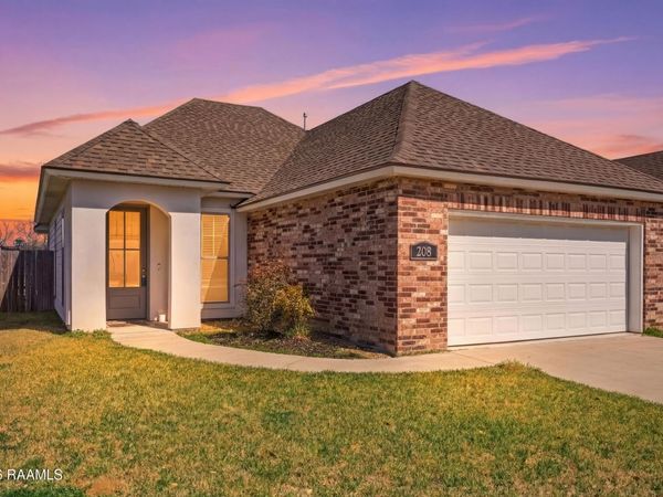 208 Luxford Way , Carencro, LA 70520