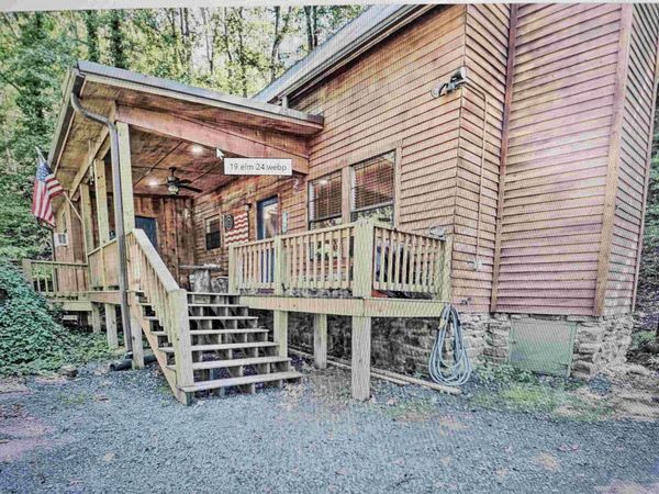 19 Elm Street , Greers Ferry, AR 72067