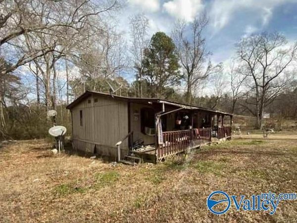 1600 Jacksonville Street, Weaver, AL 36277