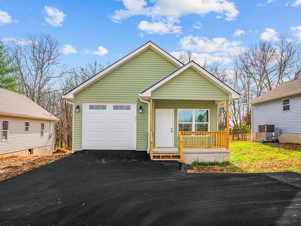 356 Dayton Ave, Crossville, TN 38555