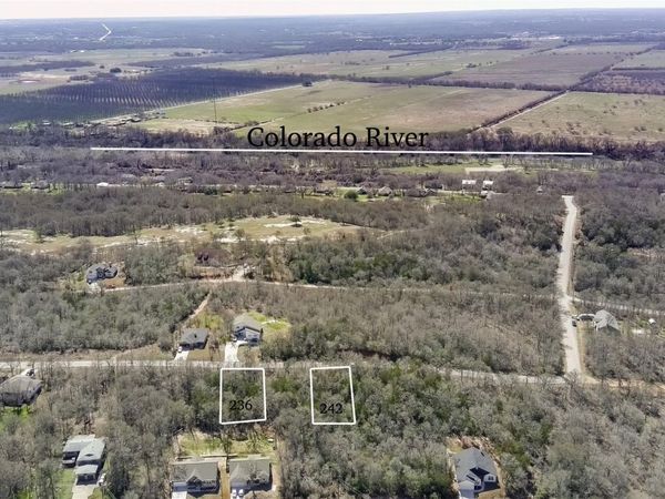 236 Iva LN, Bastrop, TX 78602