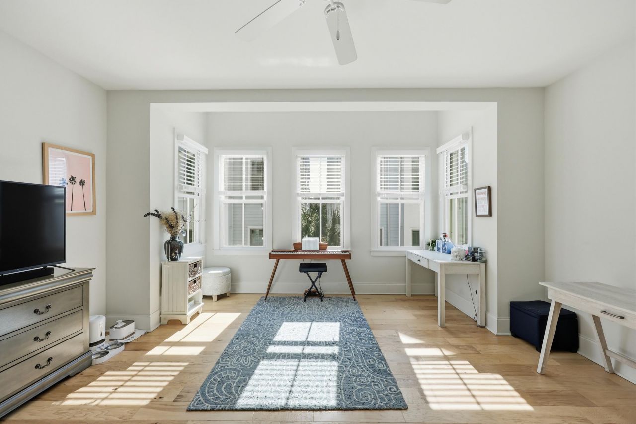 44 Dereef Court Photo 17