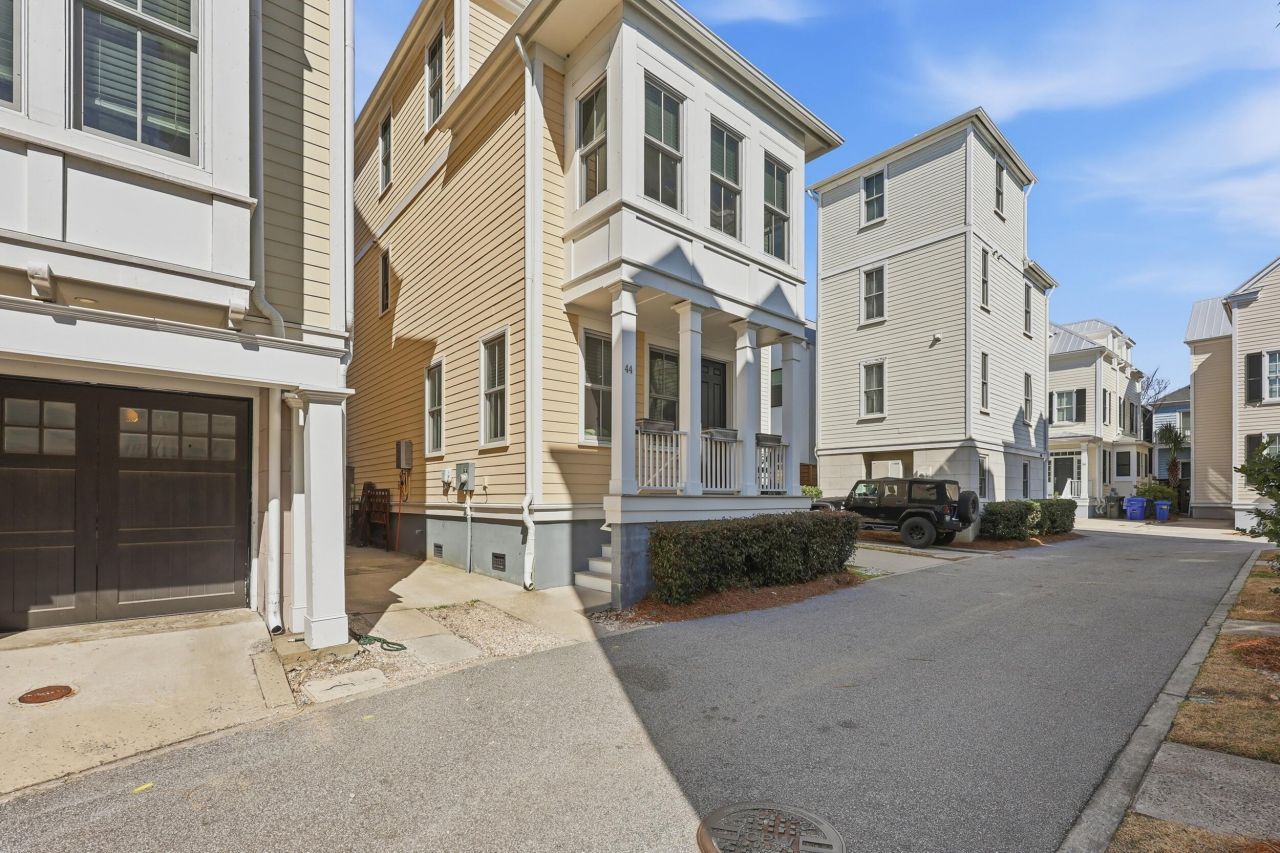 44 Dereef Court Photo 25