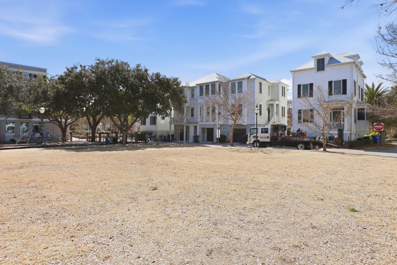 44 Dereef Court Photo 29