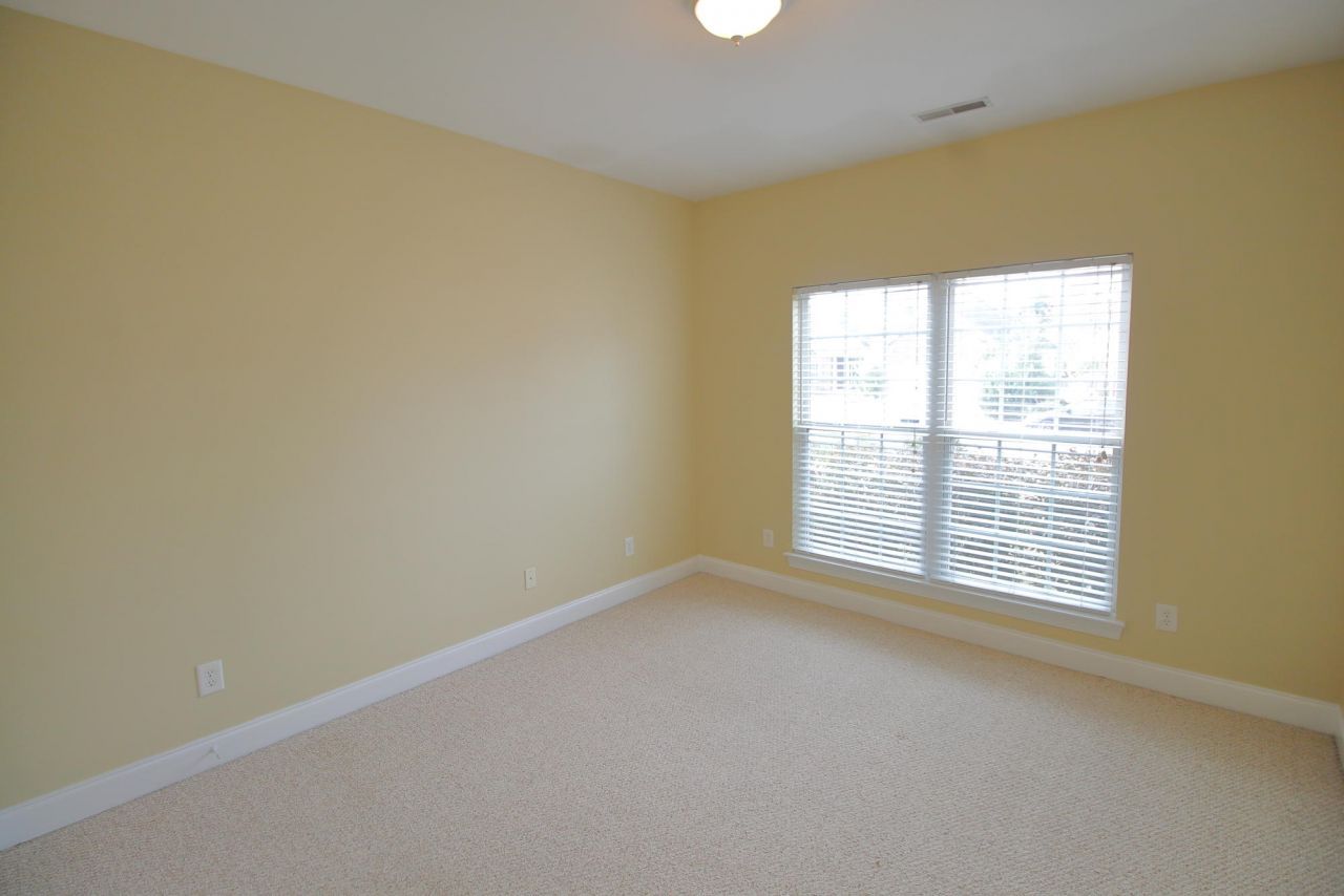 102 Long Cove Bend Photo 10