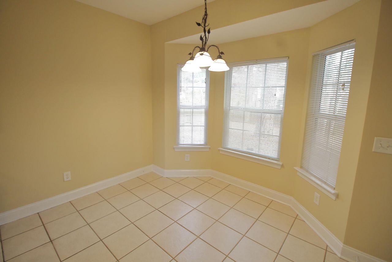 102 Long Cove Bend Photo 5