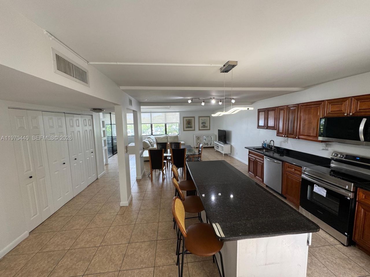20381 NE 30th Ave, Unit 324-7, Aventura, FL 33180 Photo