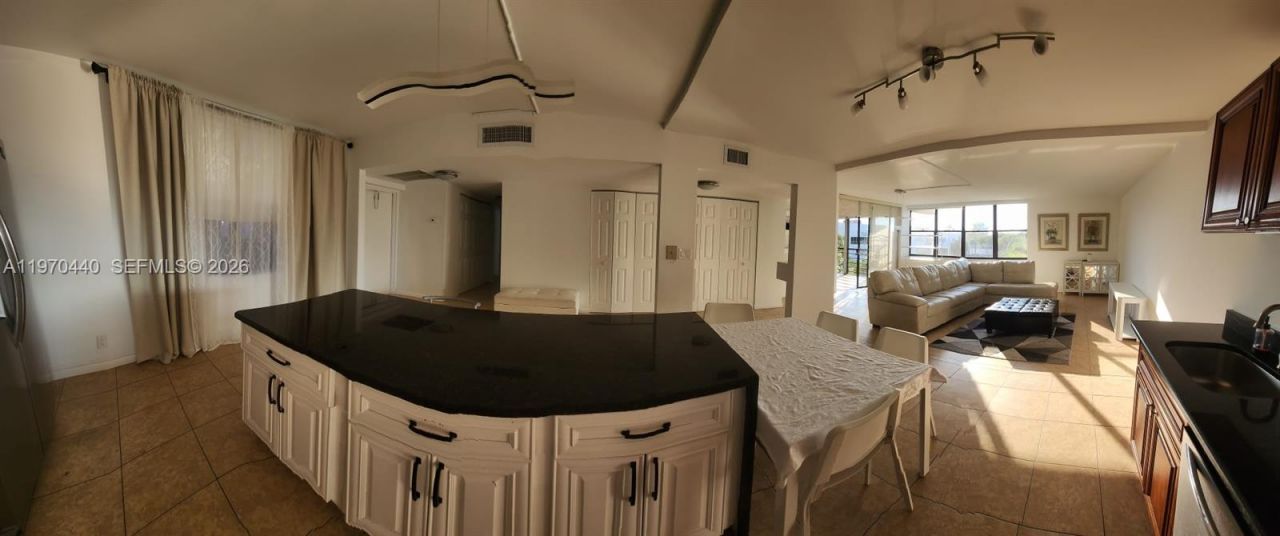 20381 NE 30th Ave , Unit 324-7, Aventura, FL 33180 Photo