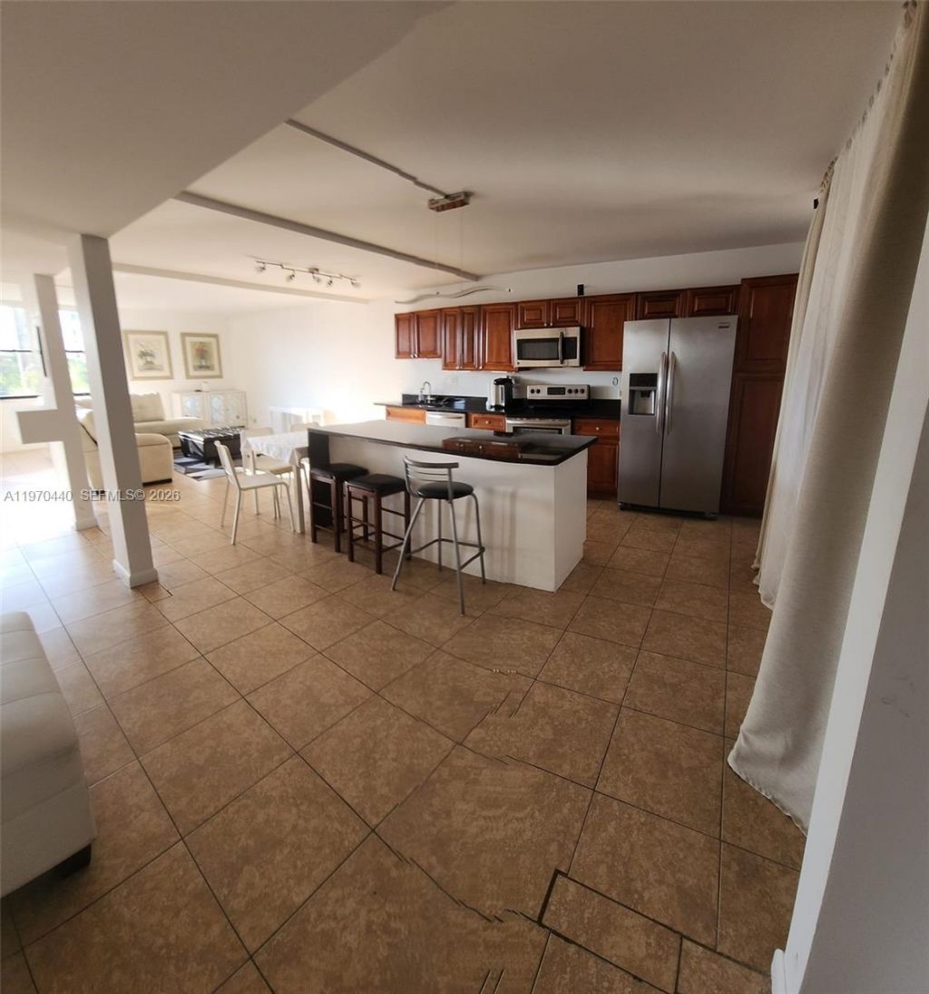 20381 NE 30th Ave , Unit 324-7, Aventura, FL 33180 Photo