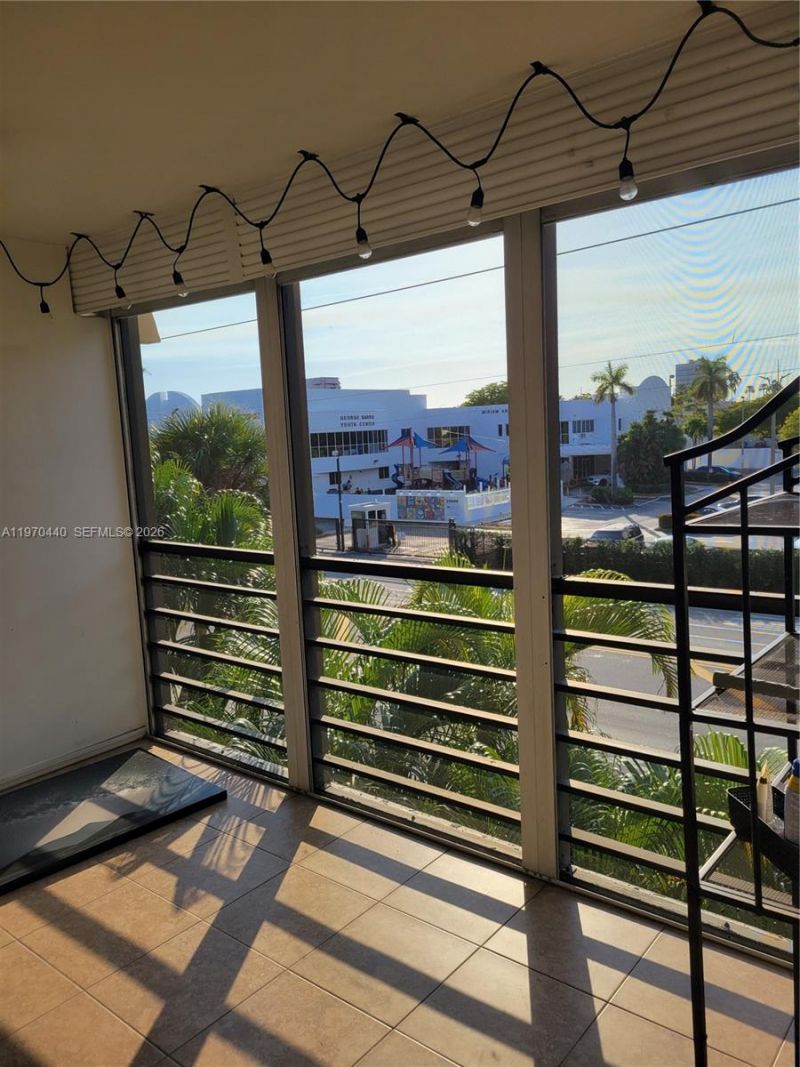 20381 NE 30th Ave , Unit 324-7, Aventura, FL 33180 Photo