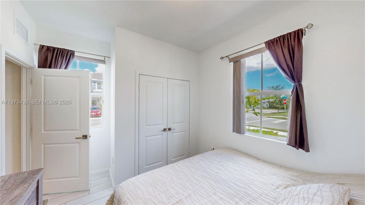 1754 SE 8th Ter , Homestead, FL 33034 Photo