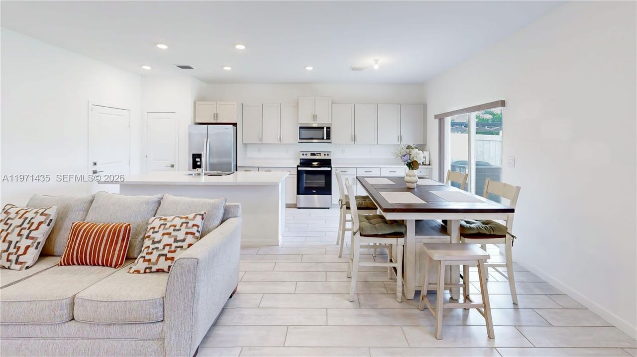 1754 SE 8th Ter , Homestead, FL 33034 Photo