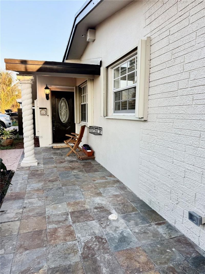 7910 NW 12th St, Pembroke Pines, FL 33024 Photo