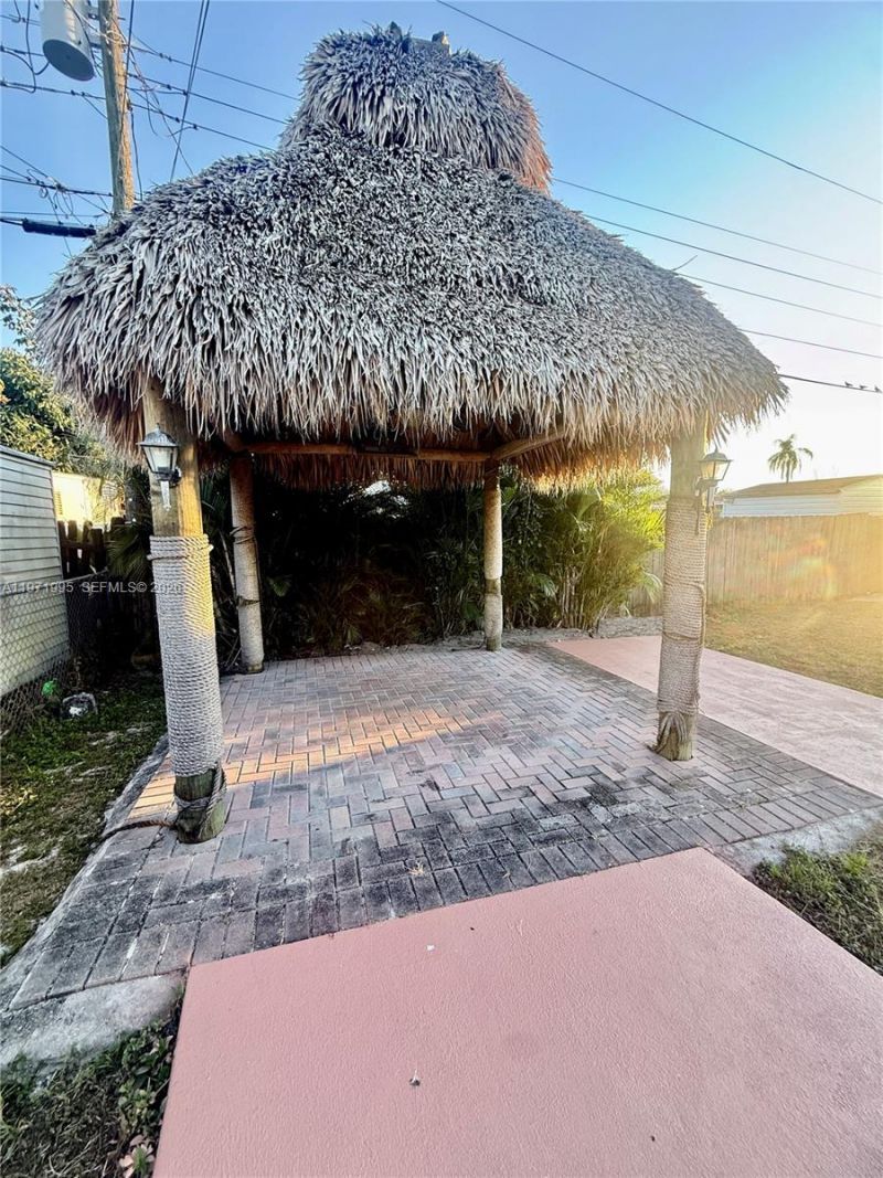 7910 NW 12th St, Pembroke Pines, FL 33024 Photo