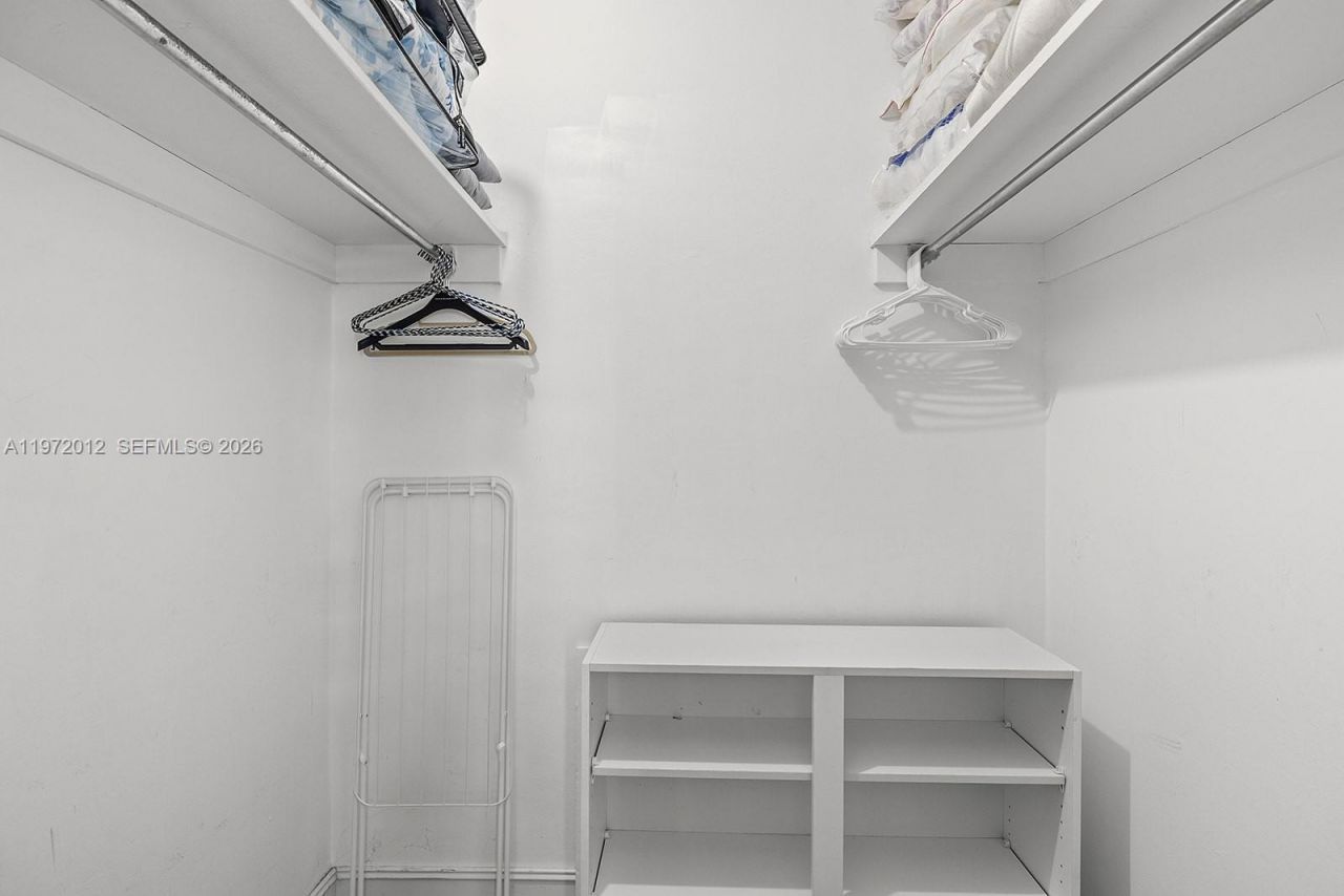 5161 Collins Ave, Unit 910, Miami Beach, FL 33140 Photo