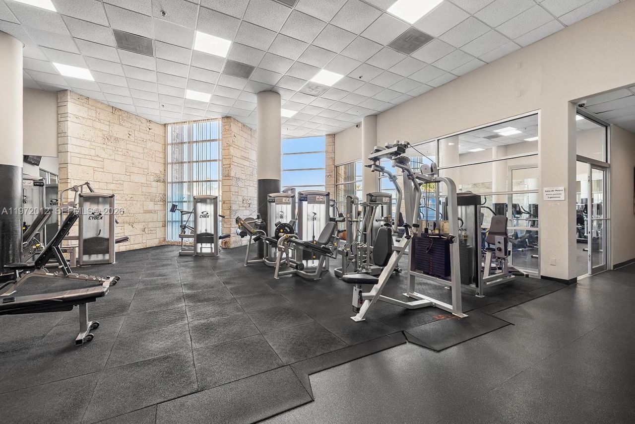 5161 Collins Ave, Unit 910, Miami Beach, FL 33140 Photo