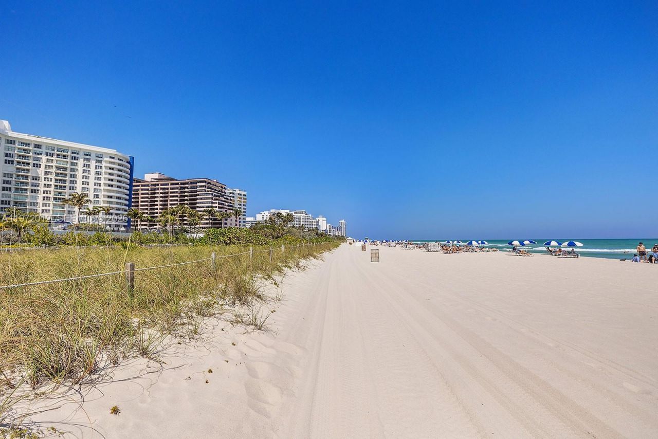 5161 Collins Ave, Unit 910, Miami Beach, FL 33140 Photo