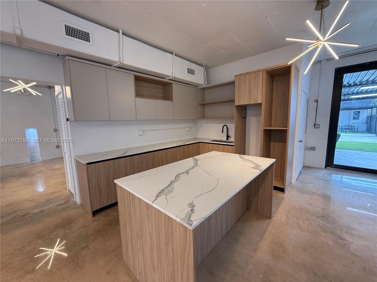 561 NW 29th St , Miami, FL 33127 Photo