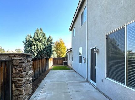 10407 Summershade Lane, Reno, NV 89521 Photo
