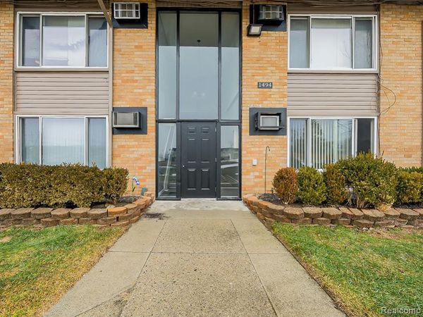 1494 Nancywood Drive, Waterford Twp, MI 48327