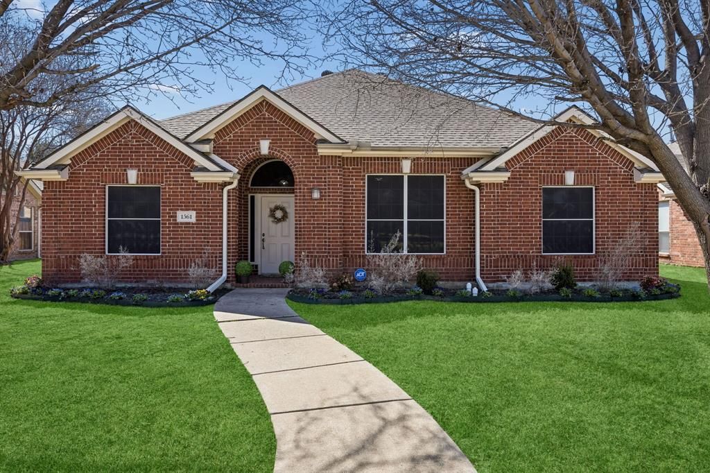 1561 Bastrop Drive, Carrollton, TX 75010 Main Photo