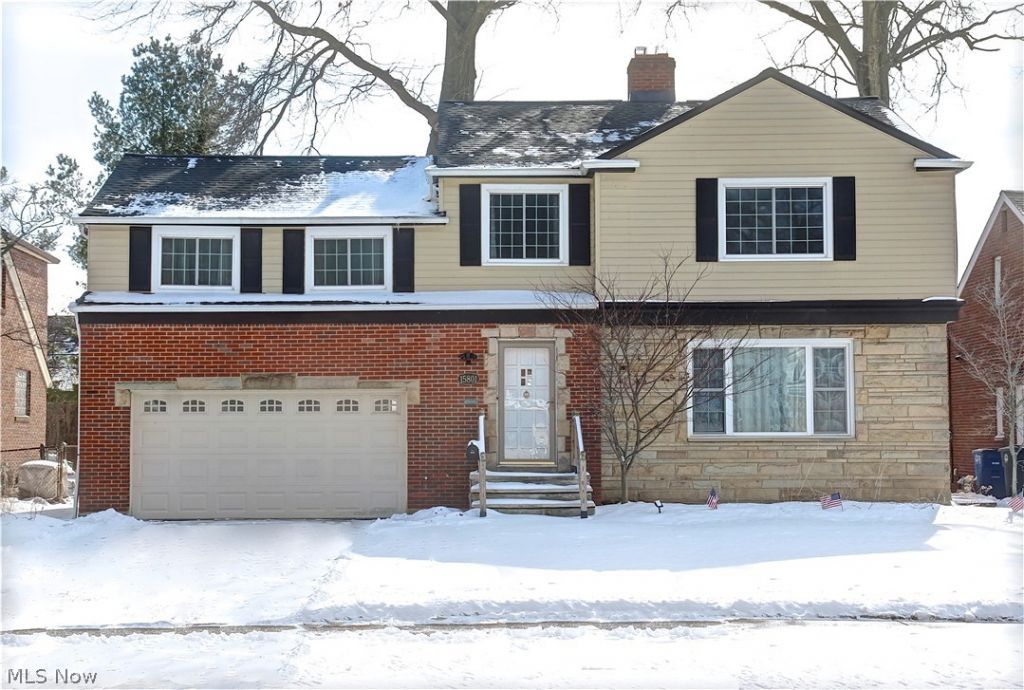 15801 Edgecliff Avenue, Cleveland, OH 44111 Main Photo