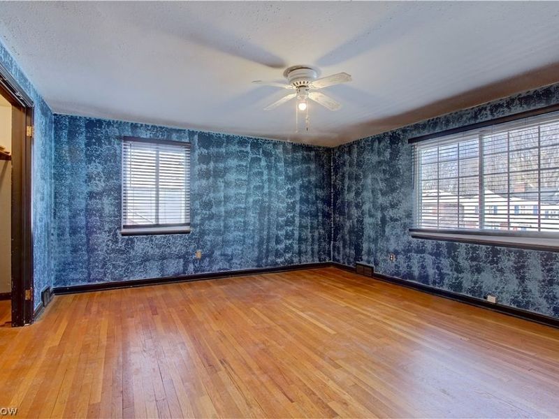 15801 Edgecliff Avenue, Cleveland, OH 44111 Photo 21