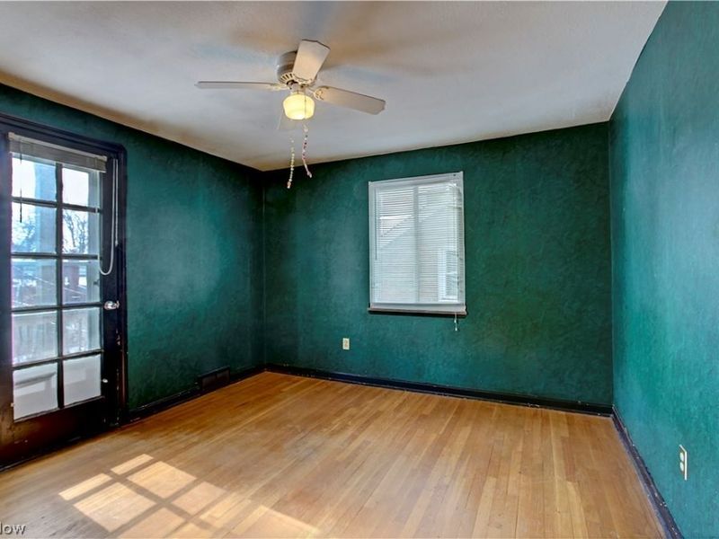 15801 Edgecliff Avenue, Cleveland, OH 44111 Photo 26