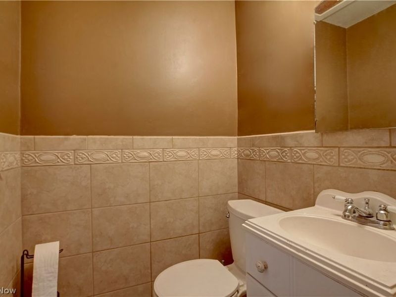 15801 Edgecliff Avenue, Cleveland, OH 44111 Photo 28