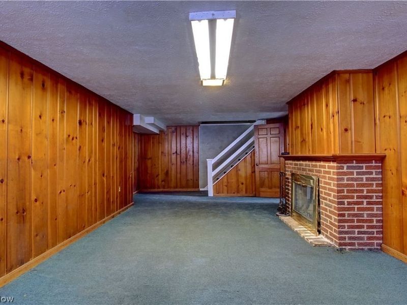 15801 Edgecliff Avenue, Cleveland, OH 44111 Photo 30