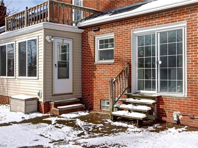 15801 Edgecliff Avenue, Cleveland, OH 44111 Photo 37