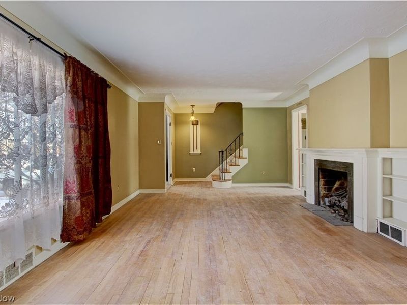 15801 Edgecliff Avenue, Cleveland, OH 44111 Photo 5