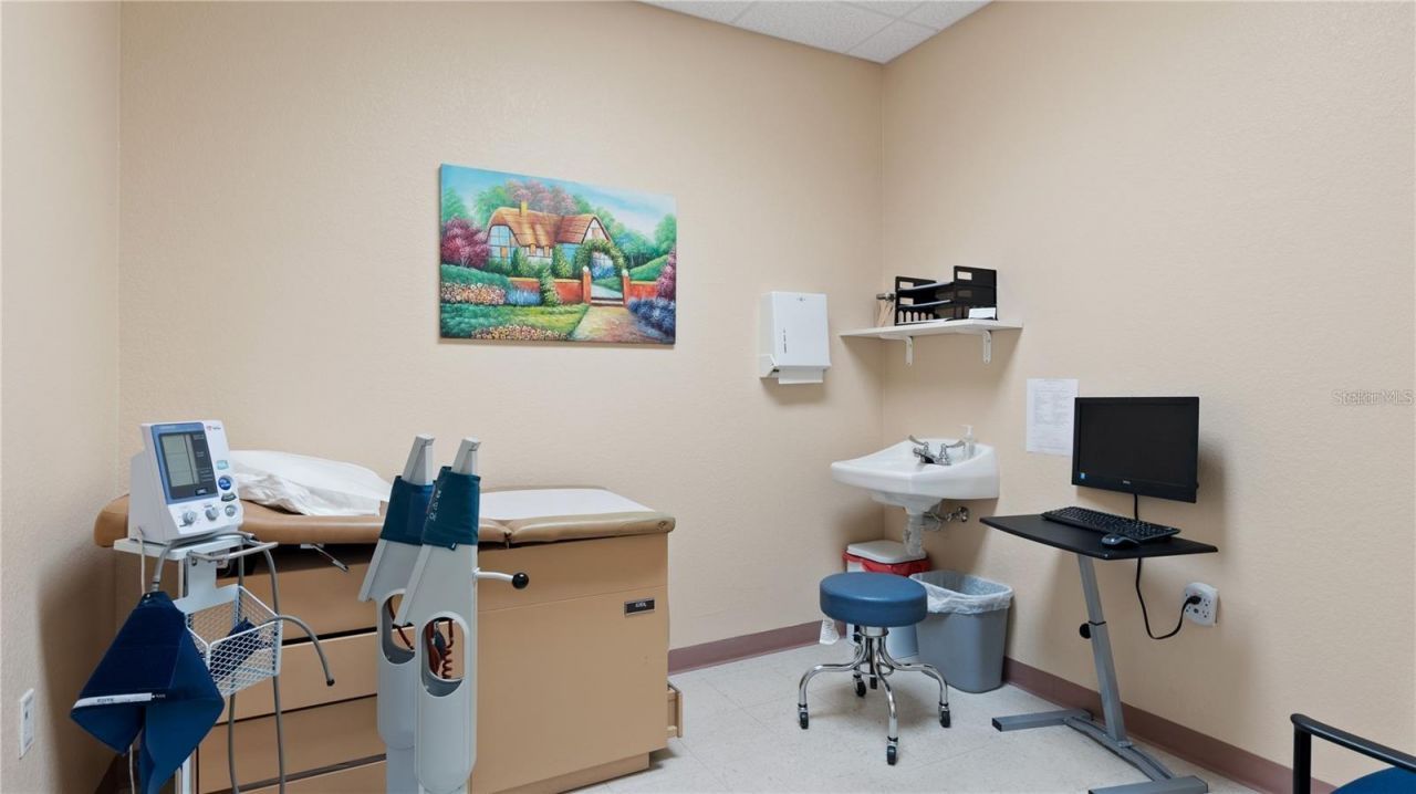 401 E North Boulevard , Leesburg, FL 34748 Photo