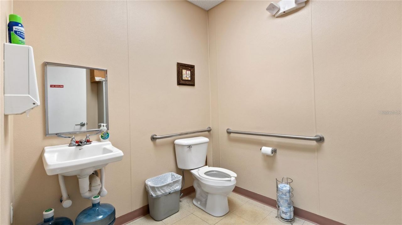 401 E North Boulevard , Leesburg, FL 34748 Photo