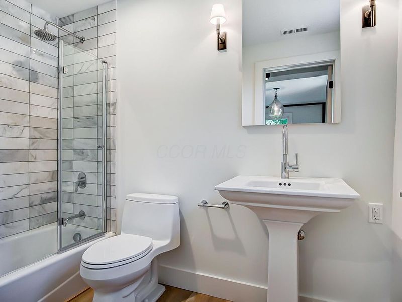 235 E Elm Street, Granville, OH 43023 Photo 33