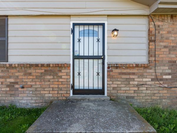 3634 Village Trl, Nashville, TN 37207