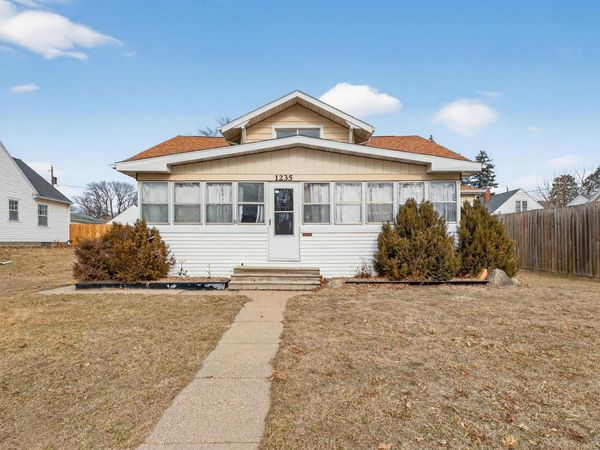 1235 Independence Avenue, Waterloo, IA 50703