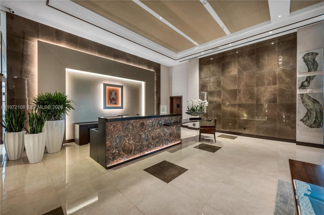 5875 Collins Ave , Unit 1004, Miami Beach, FL 33140 Photo