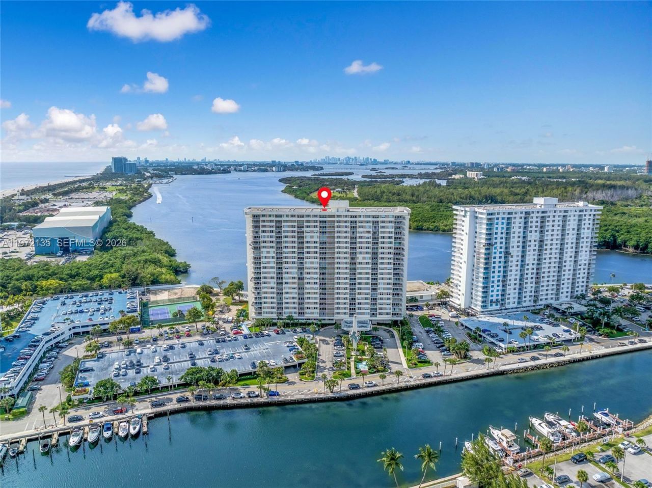 300 Bayview Dr , Unit 1614, Sunny Isles Beach, FL 33160 Photo