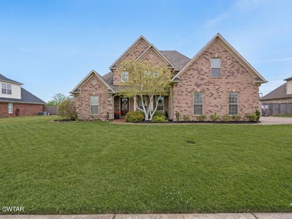 242 Arbor Oaks Drive, Medina, TN 38355