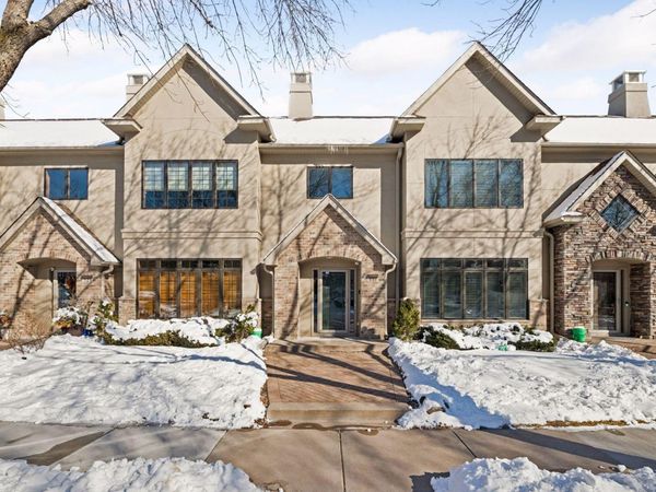 337 W Willoughby Way W, Minnetonka, MN 55305
