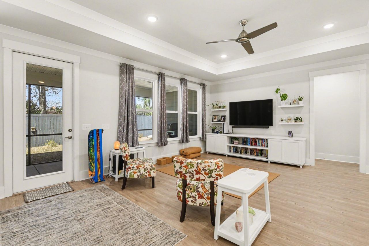 1957 Parish House Circle Photo 9