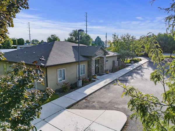 2490 S Cloverdale Rd, Boise, ID 83709