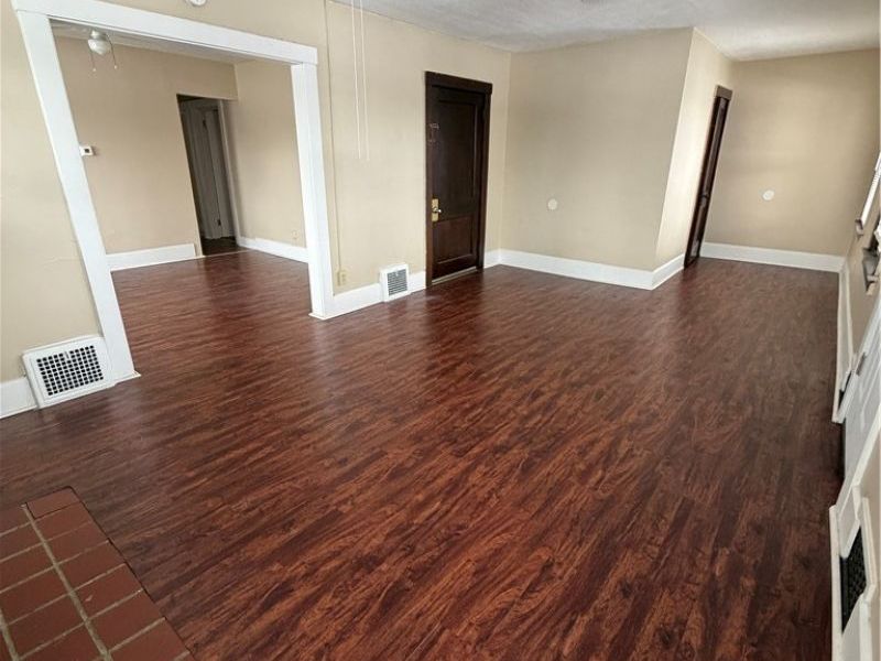 1870 Cordova Avenue, Youngstown, OH 44504 Photo 4