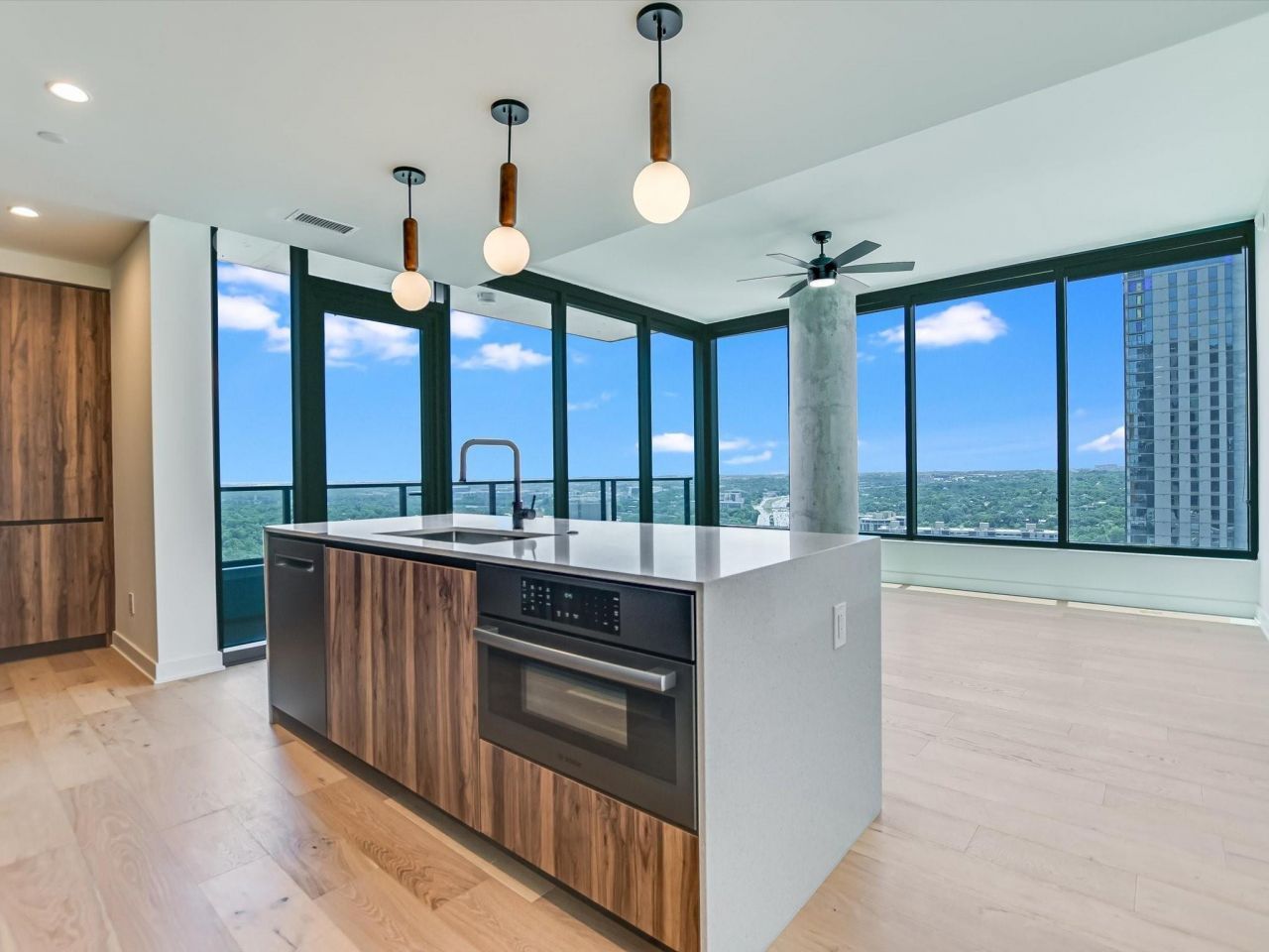 84 East Ave, Unit 2506, Austin, TX 78701 Main Photo