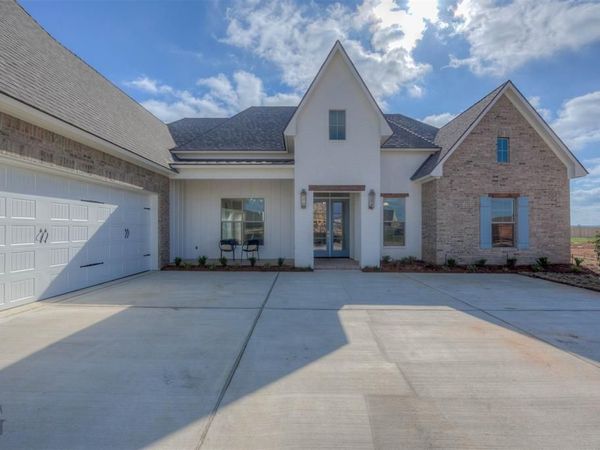 613 Danube Circle, Bossier City, LA 71111