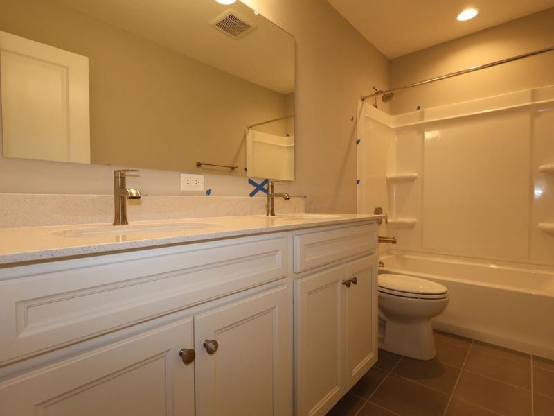 4570 Burgstaller Court, Grove City, OH 43123 Photo 8